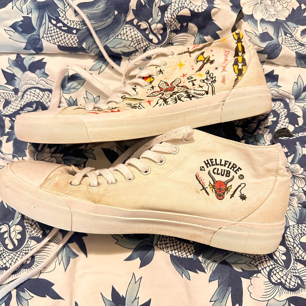 STRANGER THINGS canvas high top tennis shoes sz 8 sneakers HELLFIRE CLUB